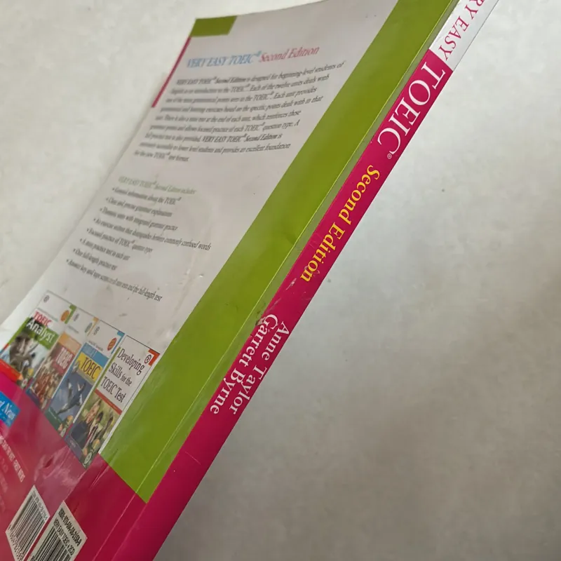 Very Easy TOEIC (Có CD) 790110