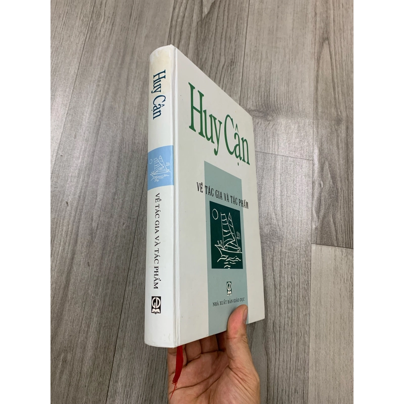 Huy cận về tác gia và tác phẩm. 999 469857