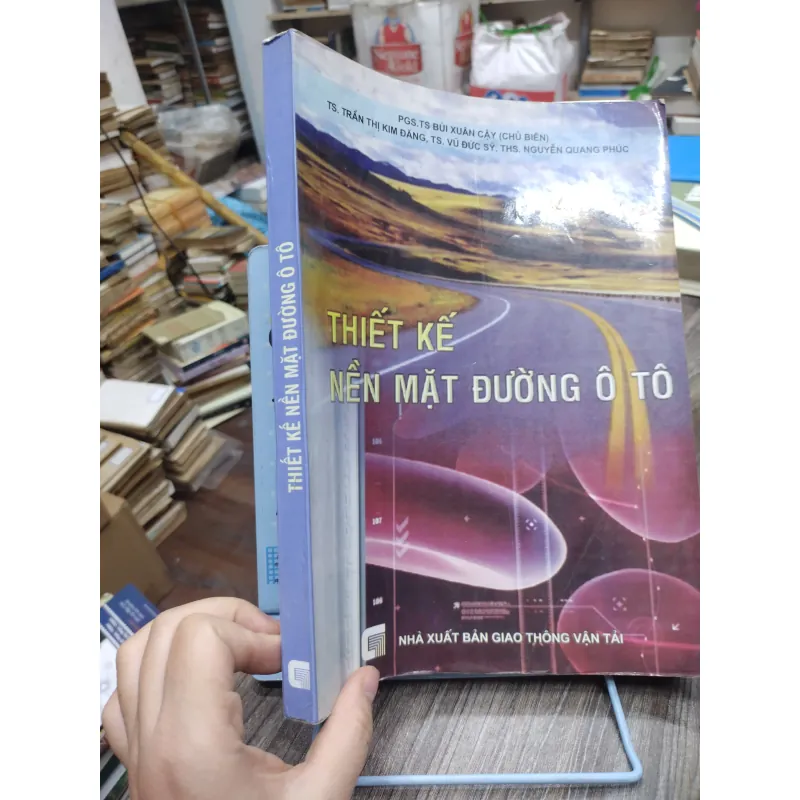 Sách: Thiết kế nền mặt đường ô tô - TG: PGS TS Bùi Xuân Cậy (KT) 744972