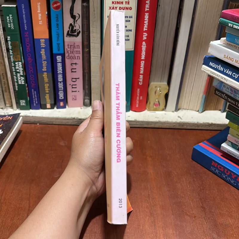 II Truyện Ký: Thăm Thẳm Biên Cương - Nguyễn Văn Hồng - 2013 786187
