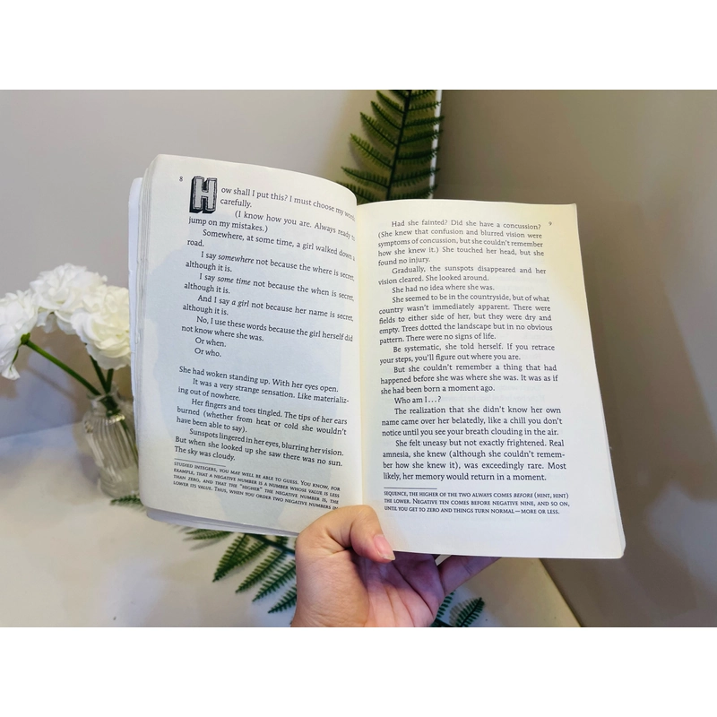 [Sách 2hand từ US] Like new 90% -  "This Isn't What It Looks Like" (The Secret Series) 477972
