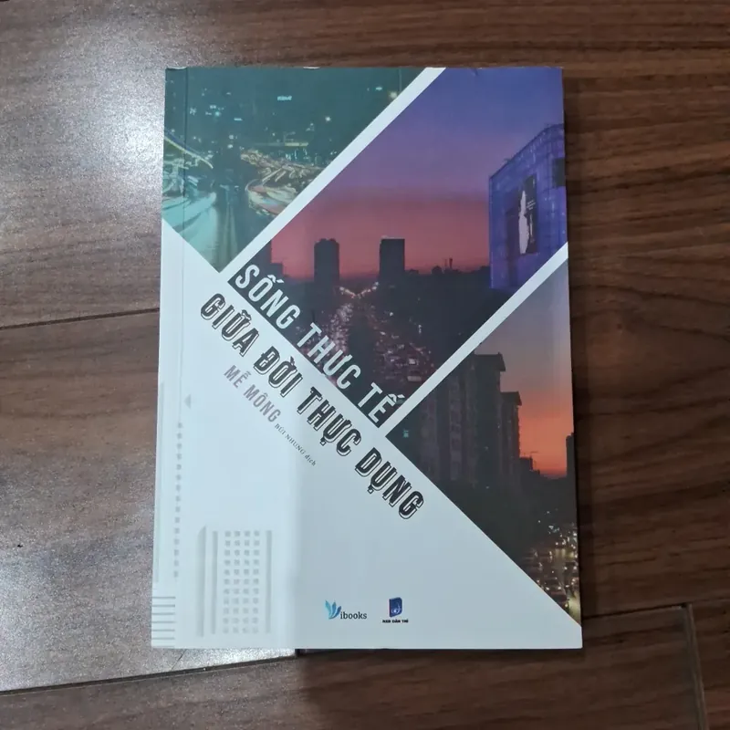 Sống thực tế giữa đời thực dụng  591798