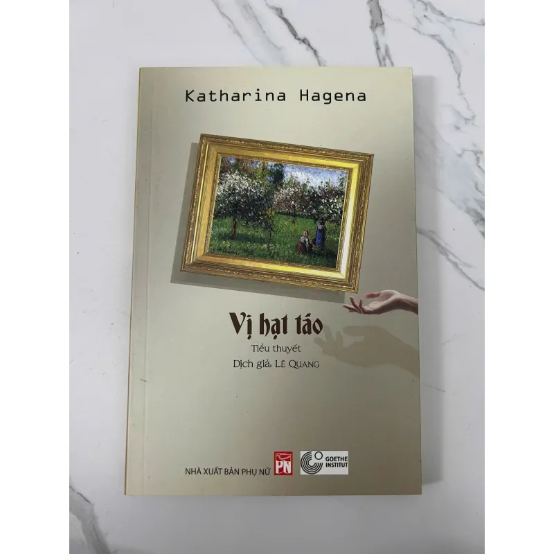 Vị hạt táo – Katharina Hagena 758462