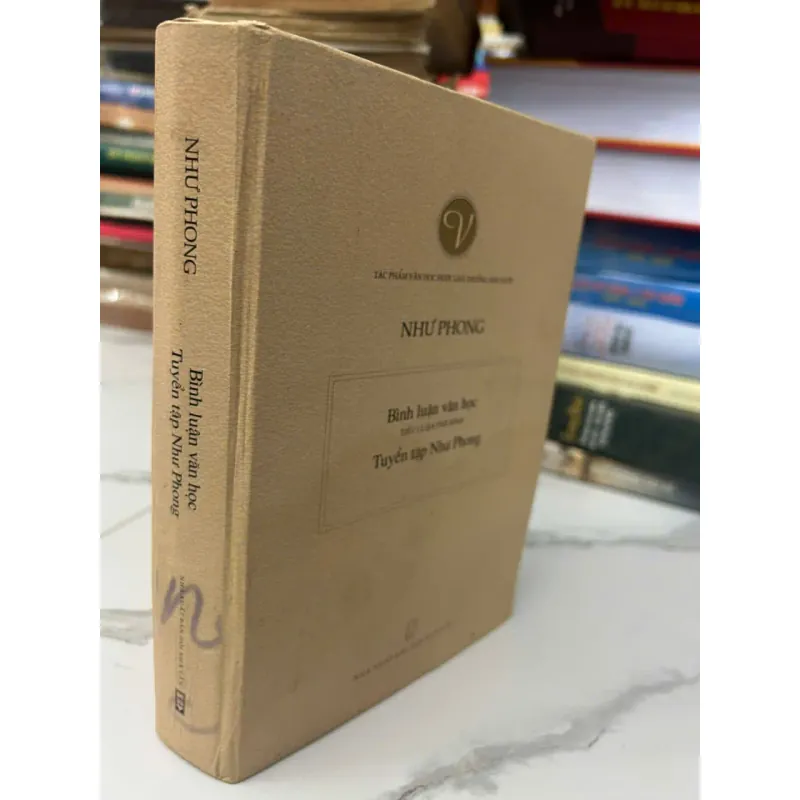 Bình Luận Văn Học: Tuyển tập Như Phong - Phê bình Văn học - sách bị ẩm 1 nửa 705979