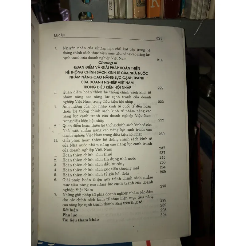 Chính sách kinh tế và năng lực cạnh tranh của doanh nghiệp - TS. Đinh Thị Nga 596135