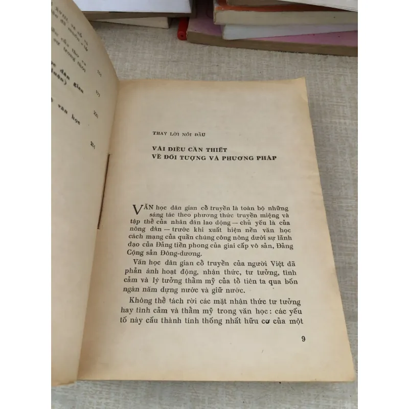 Tìm hiểu tiến trình văn học dân gian Việt Nam 997198