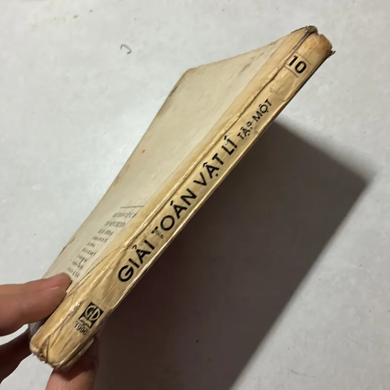 Giải toán vật lý 10 tập 1 (dùng cho các lớp chuyên) - 1996s 797149