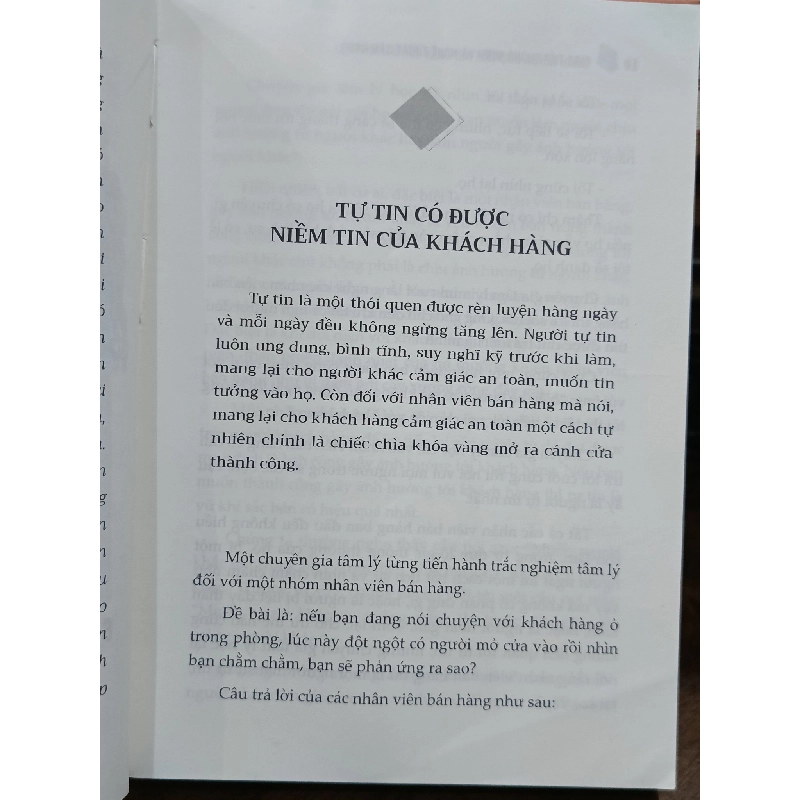 Giao tiếp thông minh và Nghệ thuật bán hàng - Bích Phương 506643