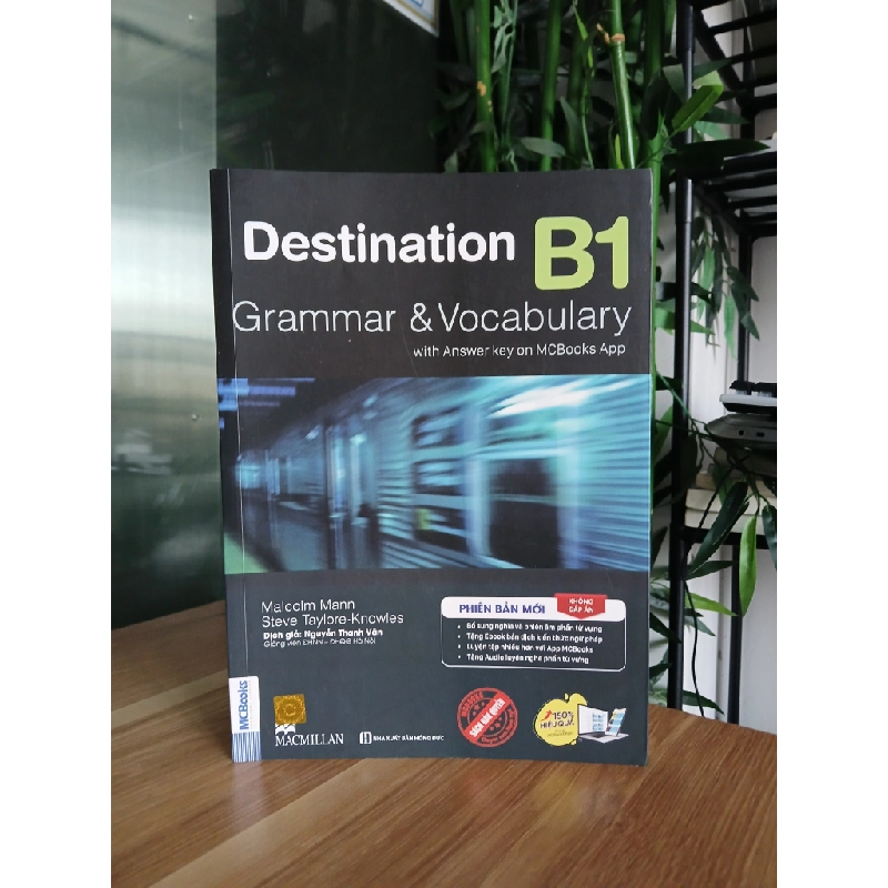 Destination B1 Grammar & Vocabulary 550555