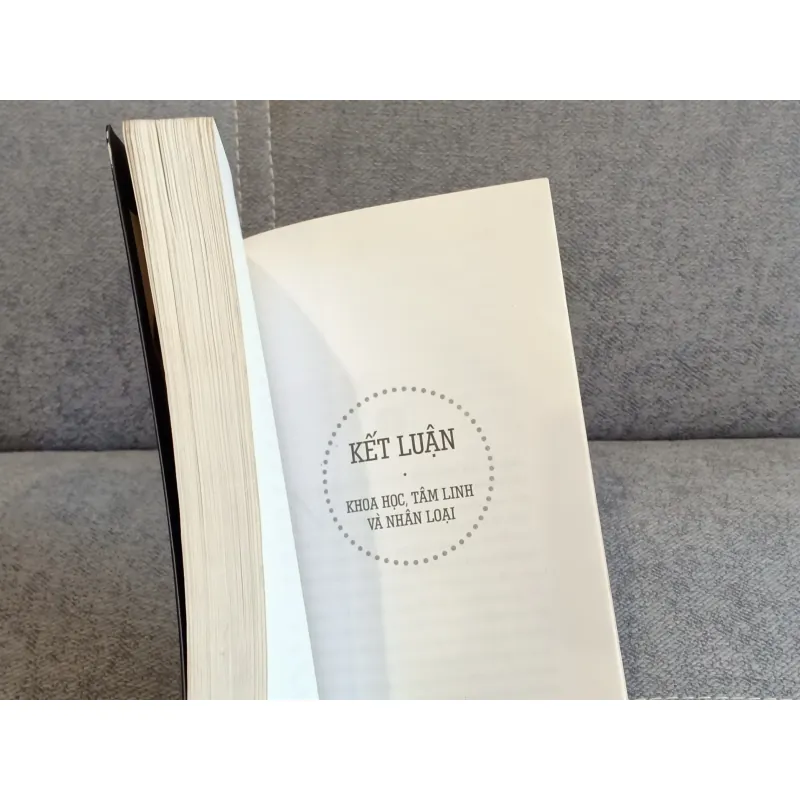 VŨ TRỤ Trong Một NGUYÊN TỬ - Đạt Lai Lạt Ma 721144