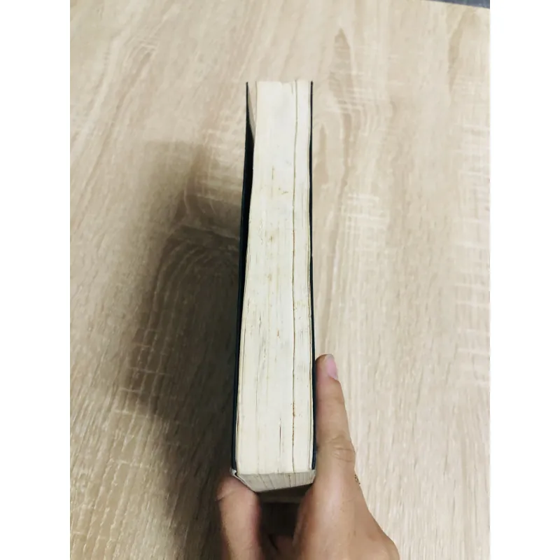 Âm Phủ (Tunnels) – cuốn phiêu lưu kỳ bí cực cuốn hút! 992382