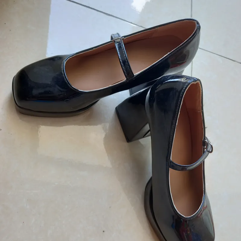 Già cao gót 7p màu đen da bóng 573101