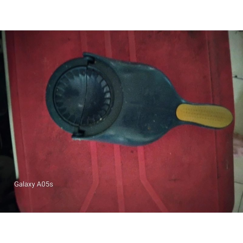 Thùng đá giữ lạnh. Khay làm bánh 472434