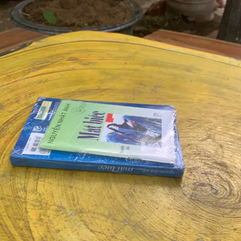 MẮT BIẾC - NGUYỄN NHẬT ÁNH 760770