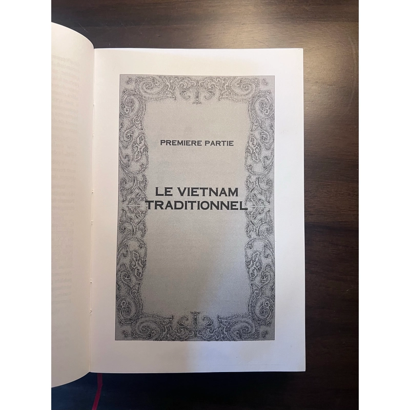 📖 Vietnam une longue histoire (sách tiếng Pháp)   539632