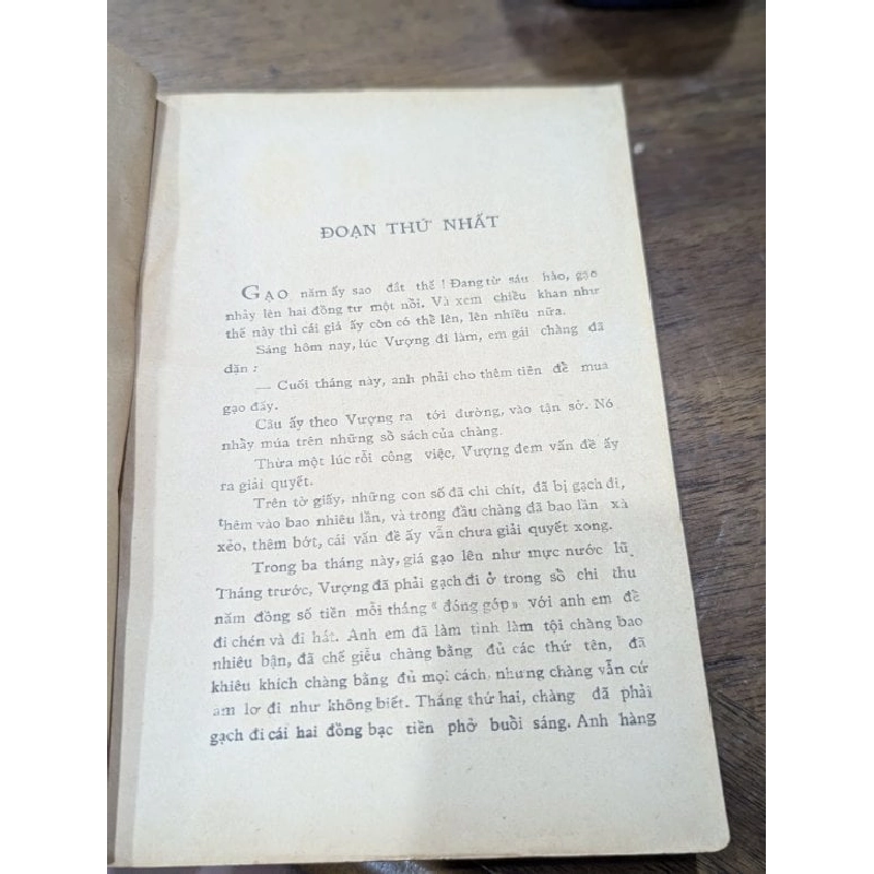 Người anh cả - Lê Văn Trương 1003590