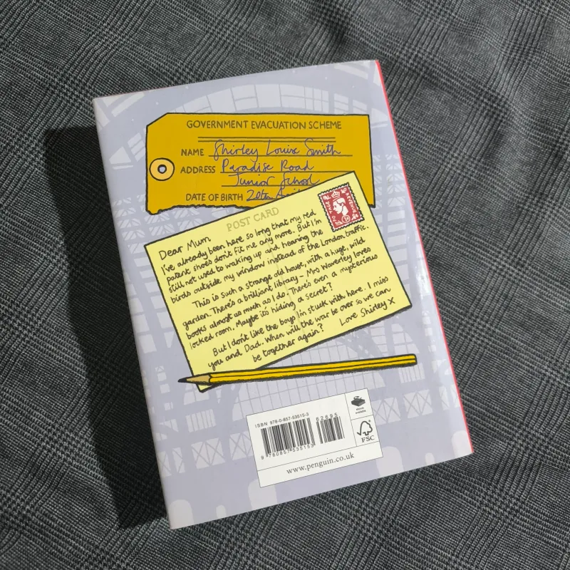 (Hard cover) Wave Me Goodbye - Jacqueline Wilson  777864