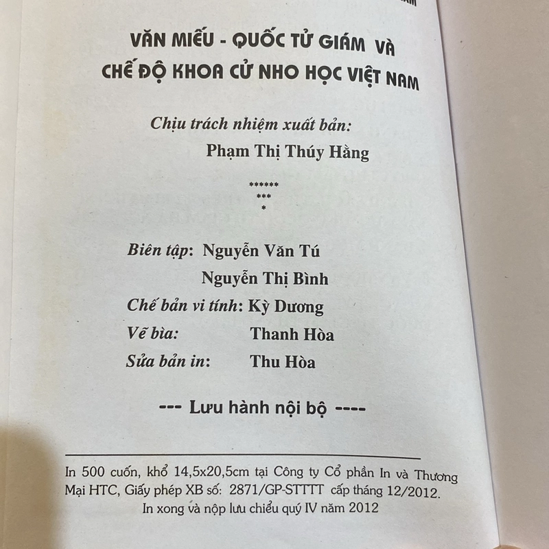 VĂN MIẾU - QUỐC TỬ GIÁM VÀ CHẾ ĐỘ KHOA CỬ VIỆT NAM, bản bìa cứng, xuất bản năm 2012 530422