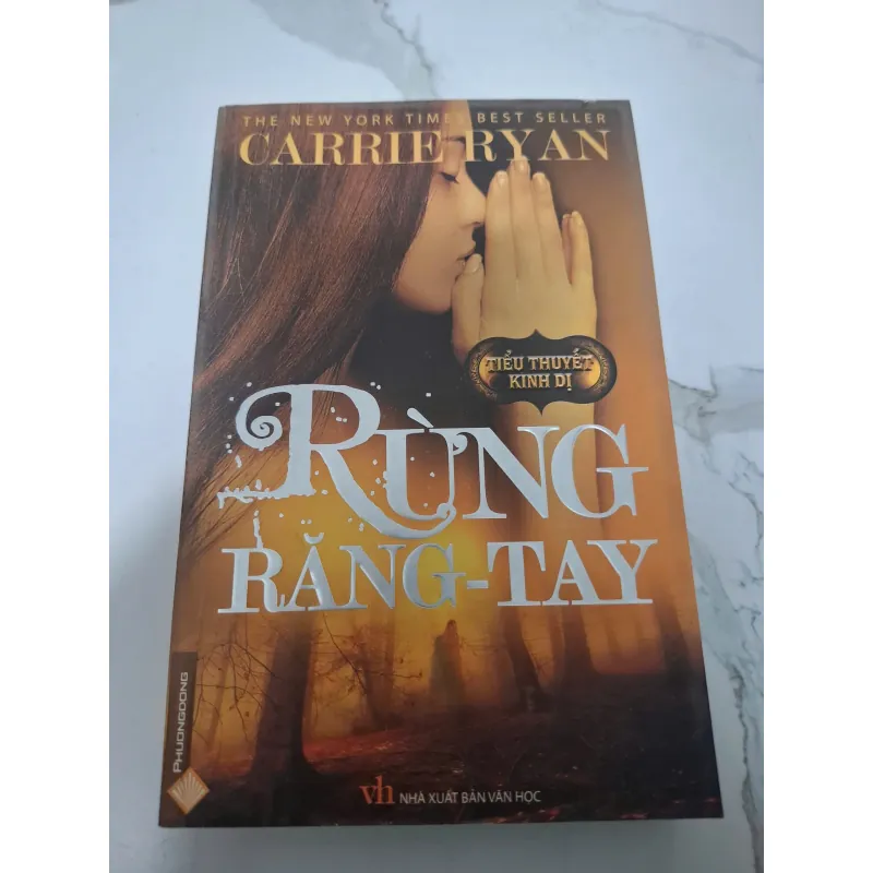 Rừng Răng-Tay - Carrie Ryan - Tiểu thuyết kinh dị / Hậu tận thế 607225
