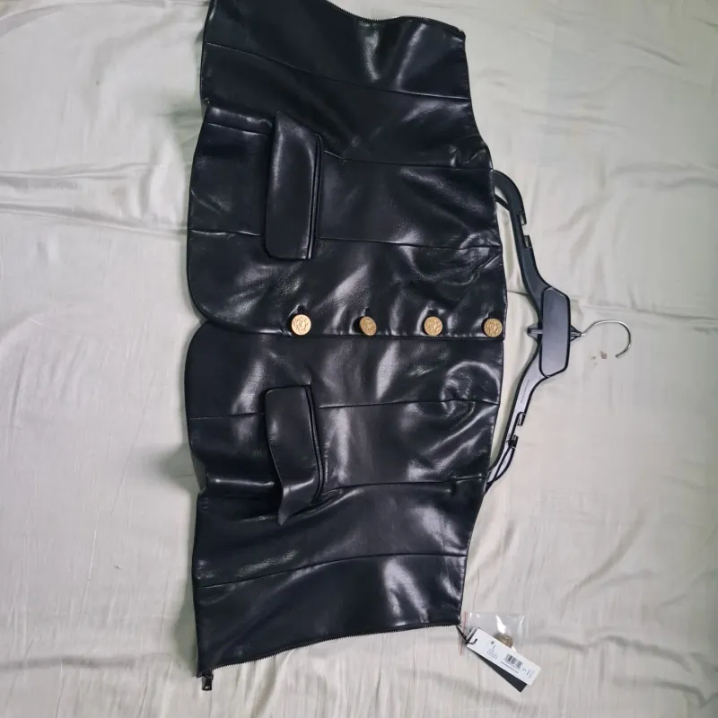 Áo da crotop cao cấp size 4 , màu đen, khóa kéo sau. 750591