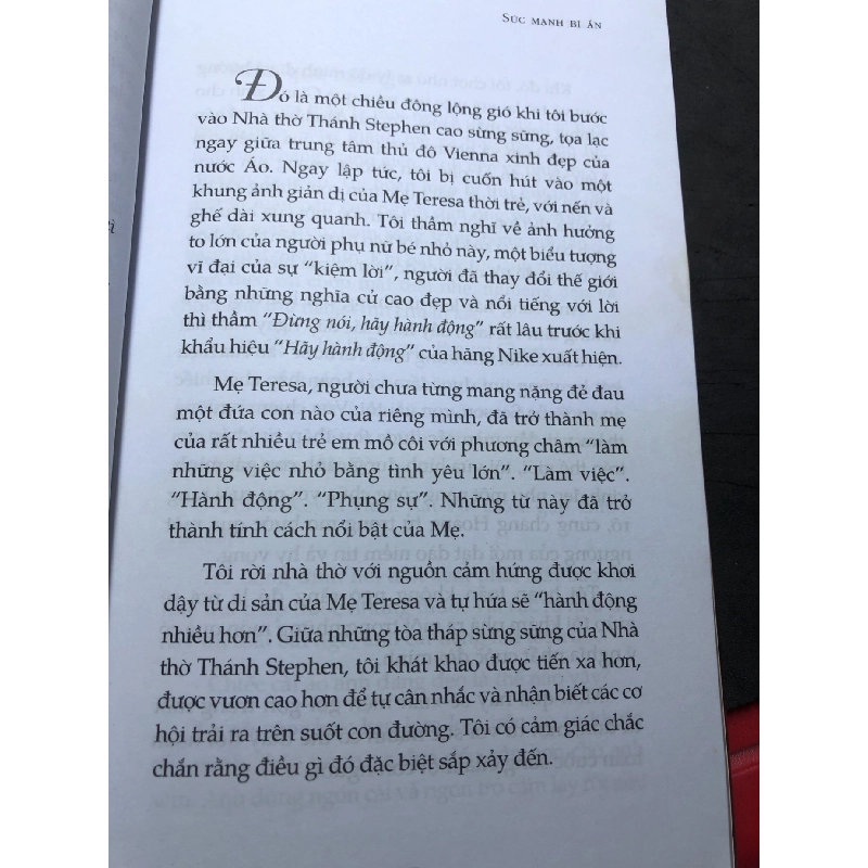 Sức mạnh bí ẩn 11 câu thần chú 2014 mới 80% ố bẩn bụng sách nhẹ Kevin Hall HPB2206 SÁCH KỸ NĂNG 916007