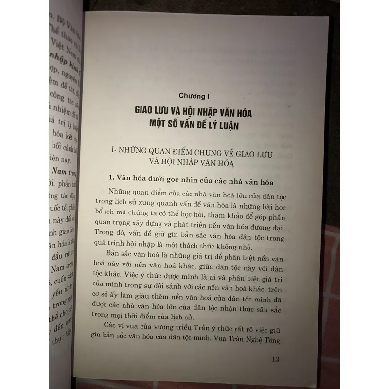 Văn hoá Việt Nam trong bối cảnh hội nhập kinh tế quốc tế  712148