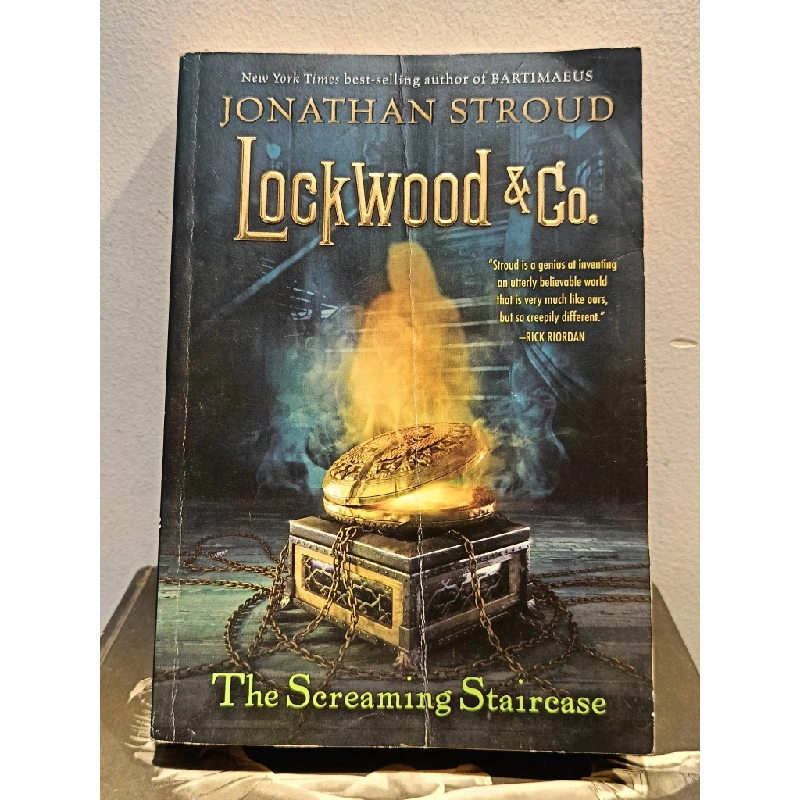The Screaming Staircase - Jonathan Stroud 460366