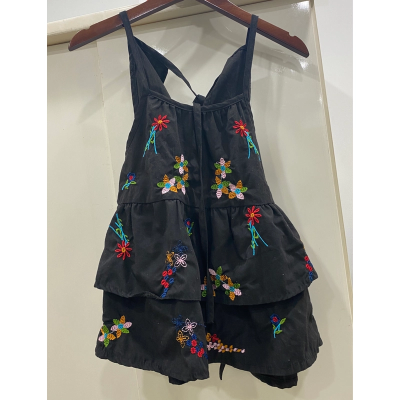 Áo 2 dây hoa thêu 549021