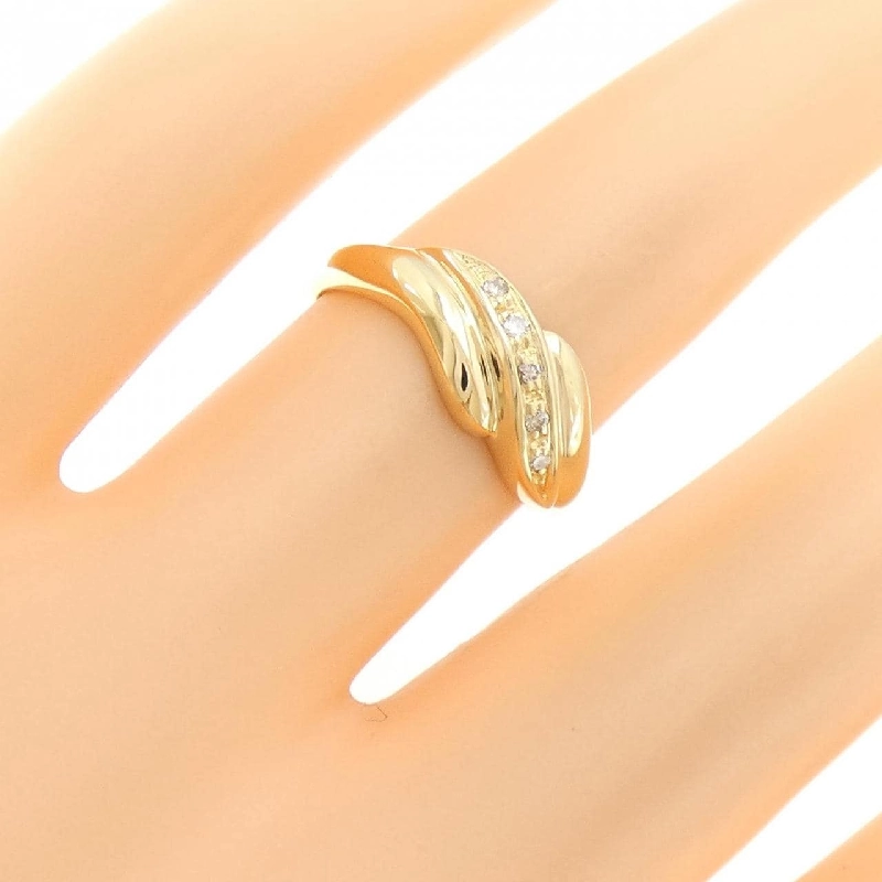 Nhẫn kim cương K18YG 0.04CT 670208