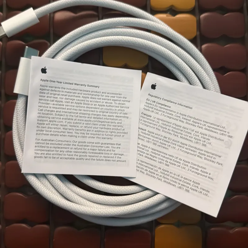 Cáp USB-C Apple 240W 2 m (MYQT3ZA/A) 695372