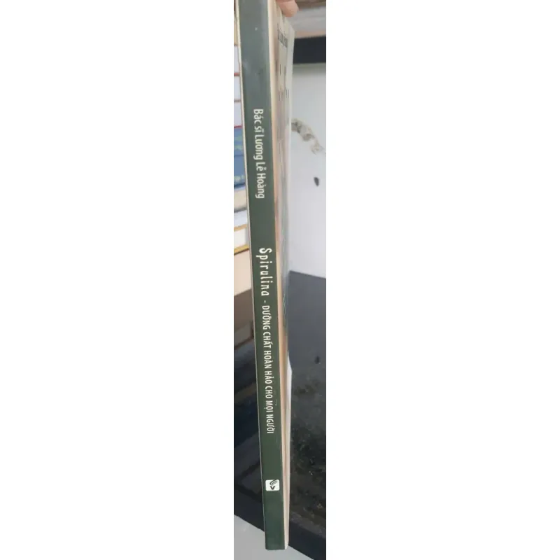 Sách Spirulina Dưỡng Chất Hoàn Hảo Cho Mọi Người của Bác sĩ Lương Lễ Hoàng 694477