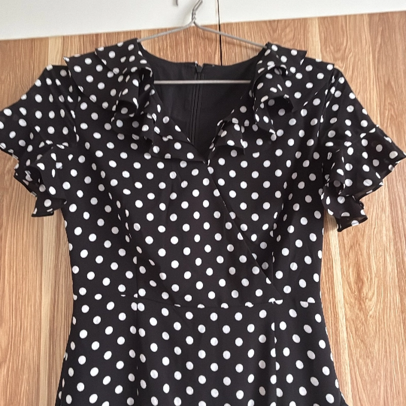 Váy bi kiểu size M, ôm body, khoe vòng eo.  462648