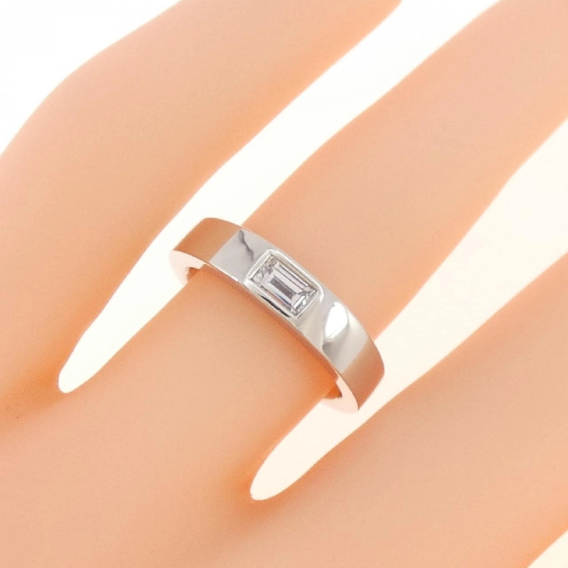 Nhẫn One Baguette Harry Winston - Hàng hiệu Authentic 842433