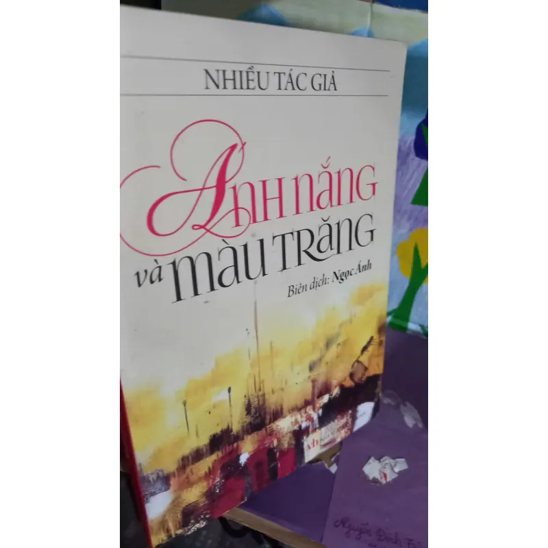 ánh nắng và màu trăng 1018720