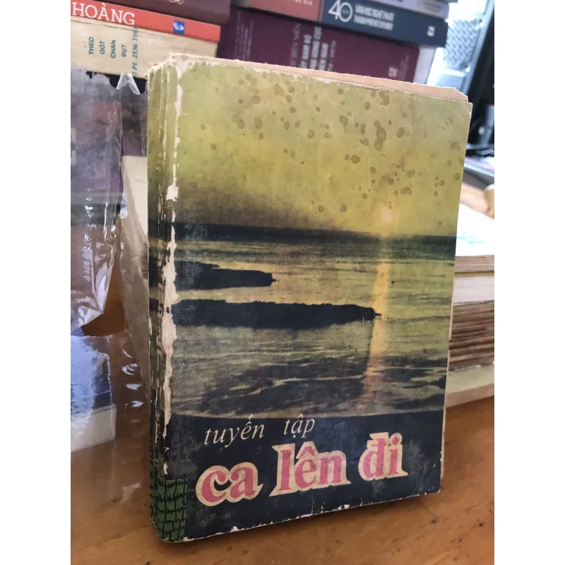 Tuyển tập ca lên đi 1041420