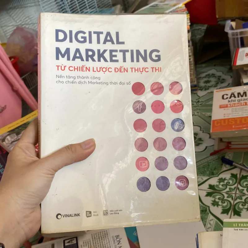 Digital Marketing - Từ Chiến Lược Đến Thực Thi" do Vinalink 800497