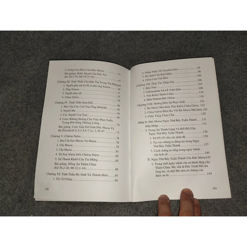 ĐỨC MARIA Ở GIỮA DÂN NGƯỜI 517714