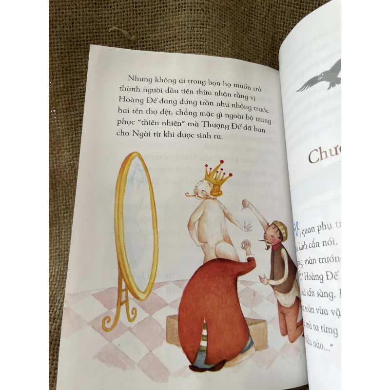 Bộ quần áo mới của hoàng đế - truyện tranh  996326