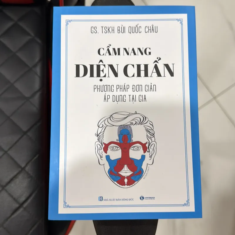 Sách cẩm nang diện chẩn 601862
