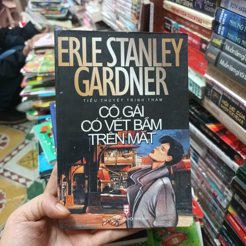 Cô Gái Có Vết Bầm Trên Mắt- Erie Stanley Gardner 693018