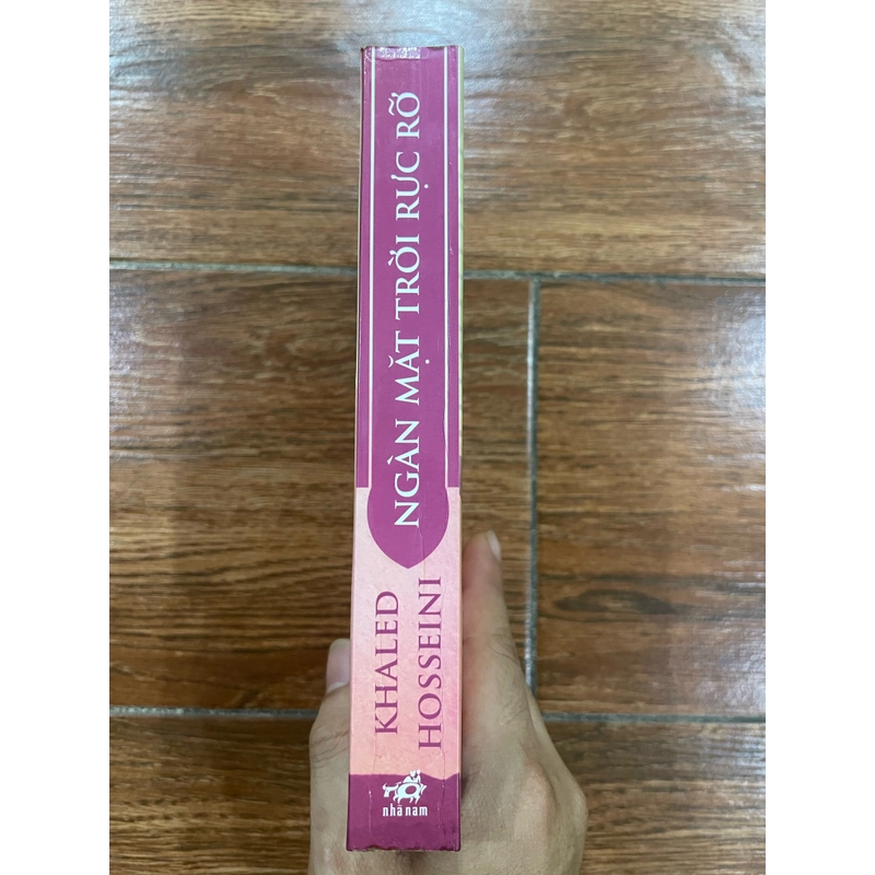Ngàn mặt trời rực rỡ - Khaled Hosseini (t4) 531254