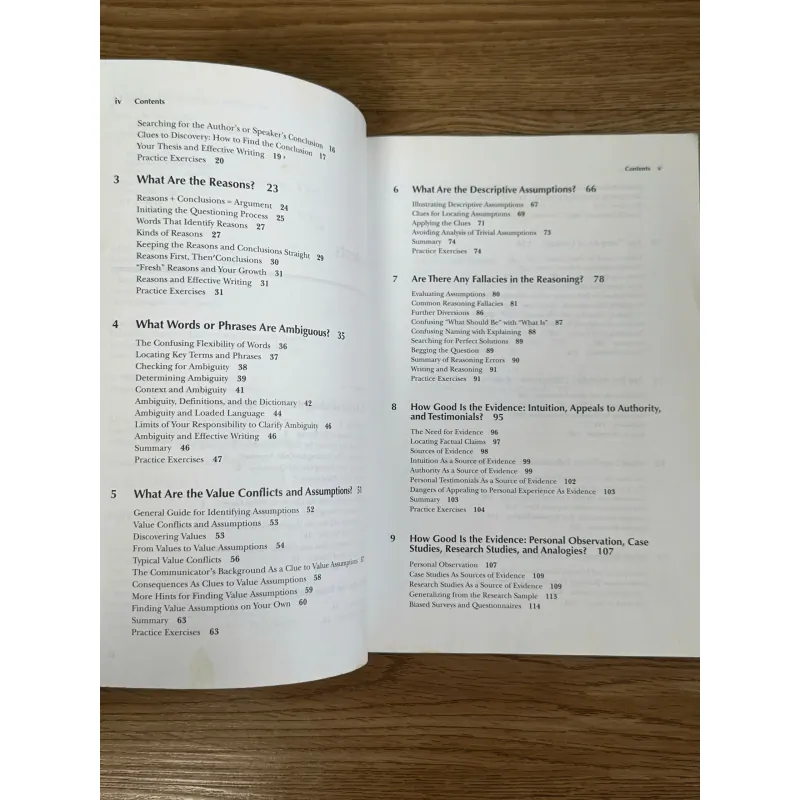 Asking the Right Questions - M. Neil Browne & Stuart M. Keeley 782887