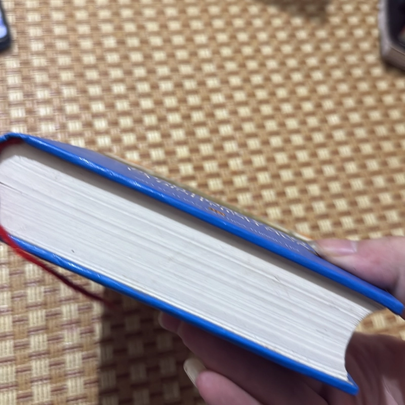 Bông hồng vàng và bình minh mưa - Kinxtantin Pauxtopxki 524443