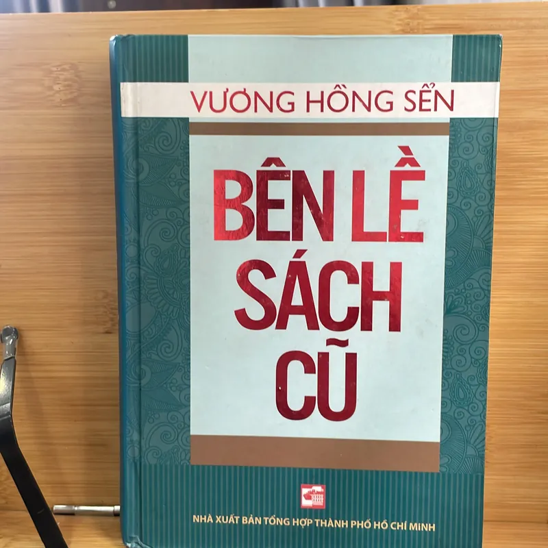 Vương Hồng Sển Bên Lề Sách Cũ 737770