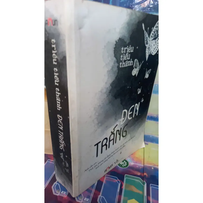 đen trắng - tiểu thuyết 1032260