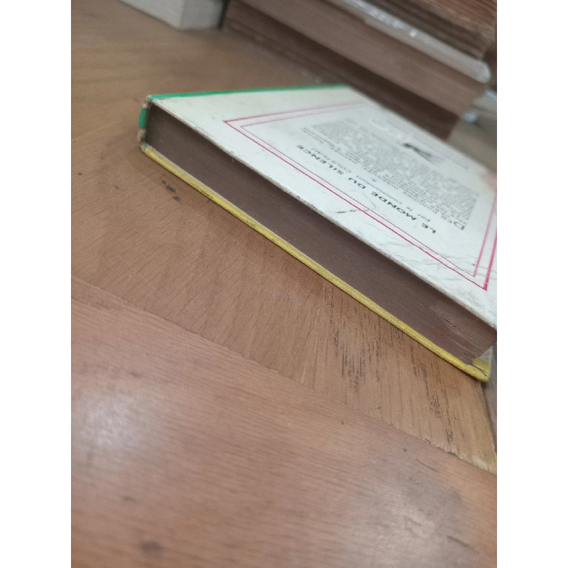 Le monde du silence - J-Y. Cousteau, F. Dumas 1010969