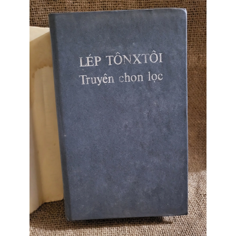 Truyện chọn lọc Lép Tôn-xtôi, nxb Cầu Vồng 1985 (Lev Tolstoy) 302343