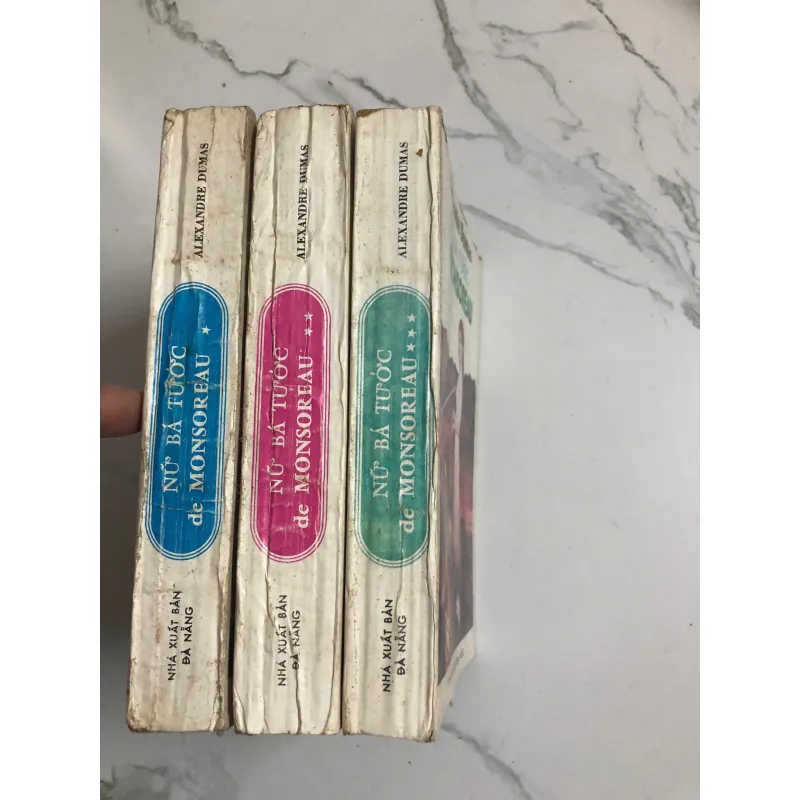 Nữ bá tước de Monsoreau – Alexandre Dumas 732599