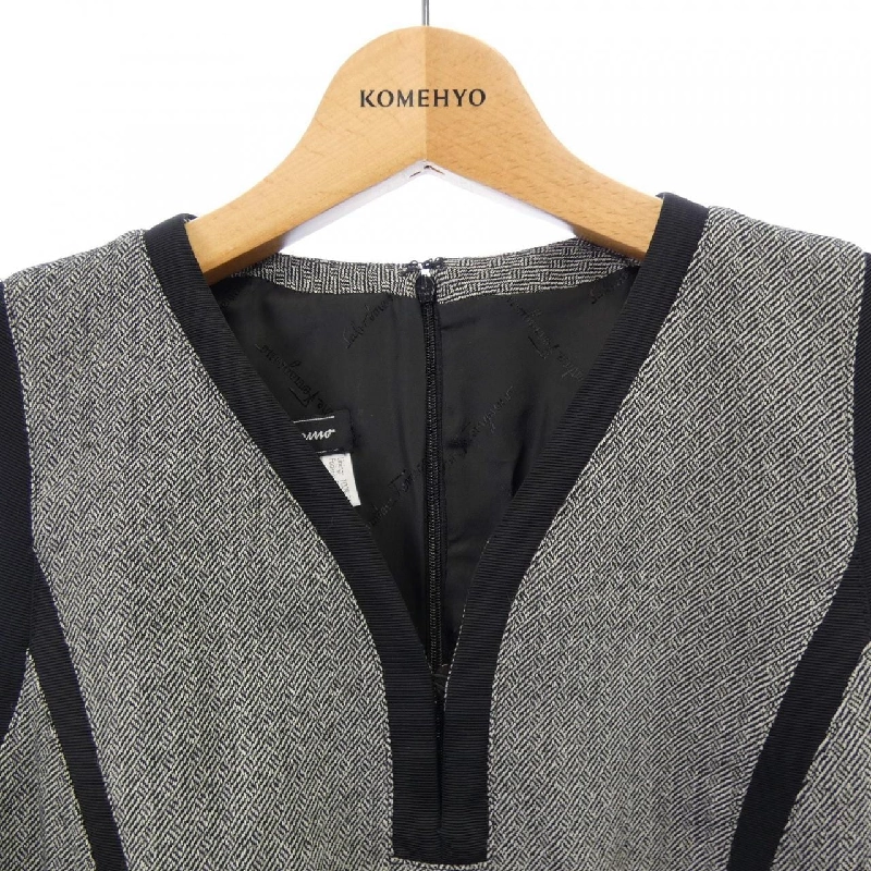 Đầm Salvatore Ferragamo - Hàng hiệu Authentic 808956