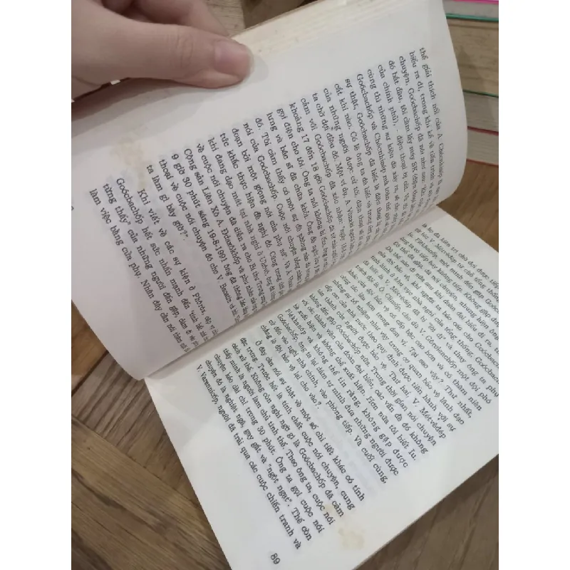 Sự kiện tháng tám nhìn từ bên trong - Nhiều tác giả 129128